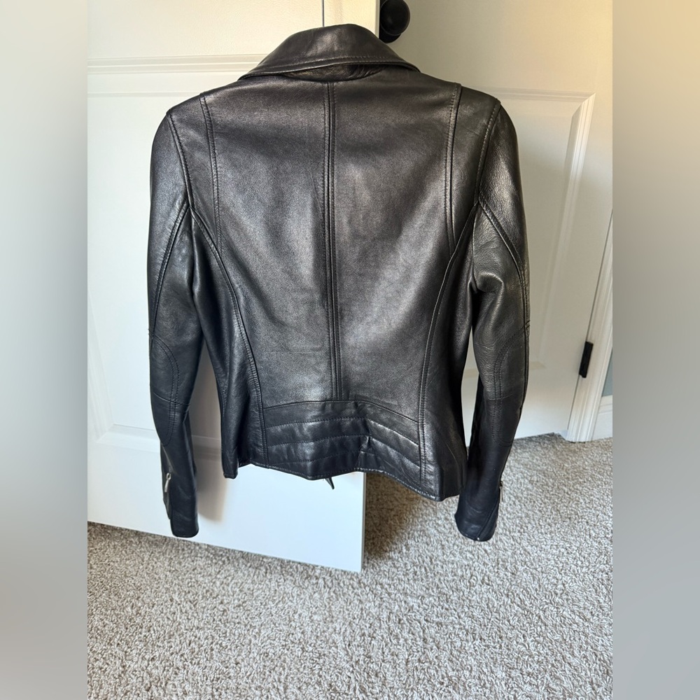 Wilsons Leather Sleek Black Jacket - Picture 11 of 16
